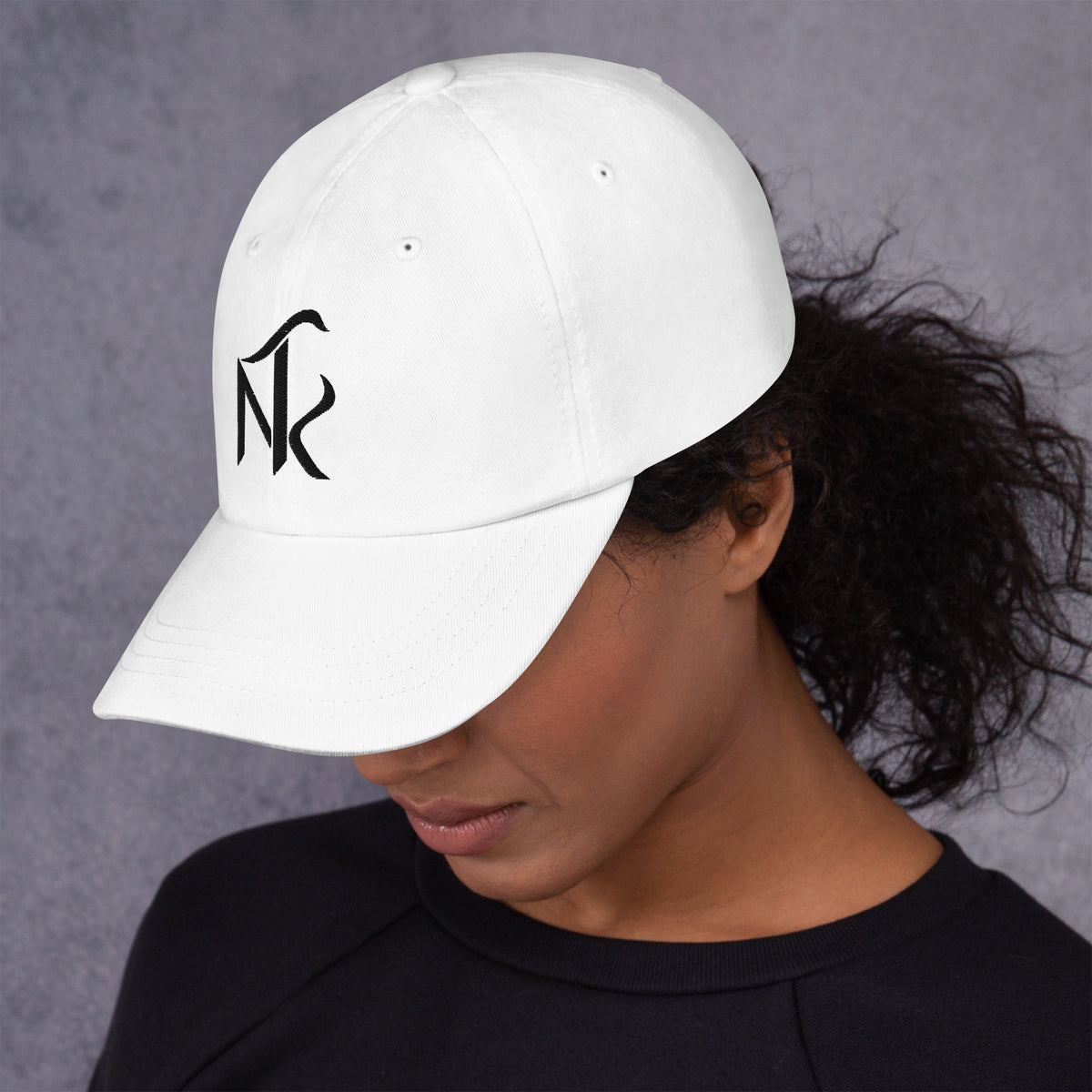 Casquette Signature NIF RAJALA blanche – côté gauche