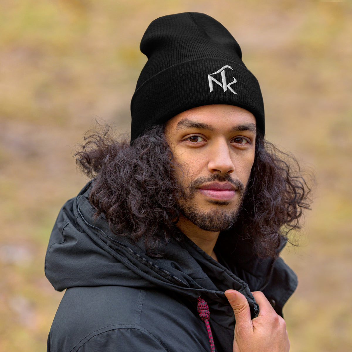 Bonnet Signature NIF RAJALA noir – porté