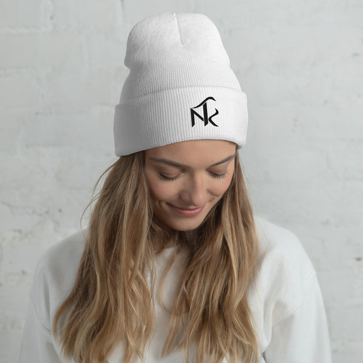 Bonnet Signature NIF RAJALA blanc – porté