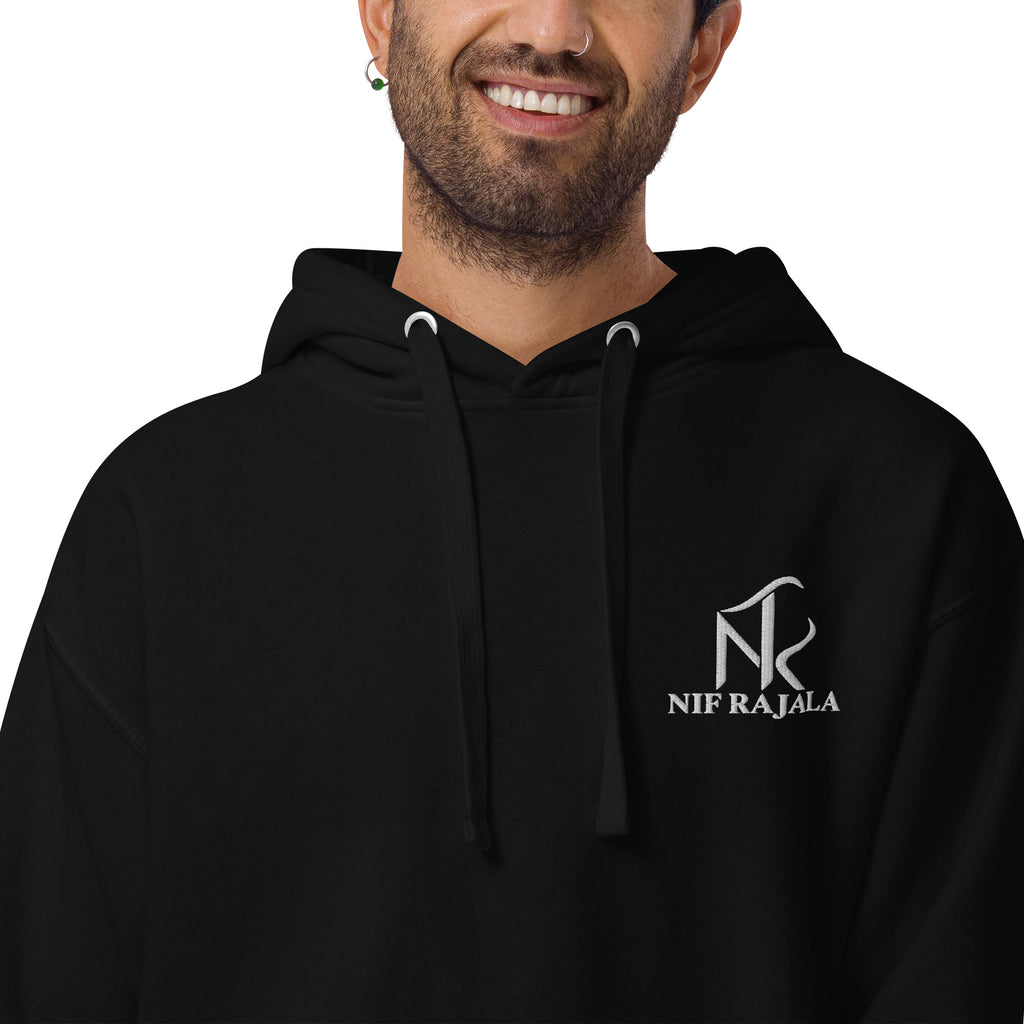 Hoodie Signature NIF RAJALA noir – gros plan