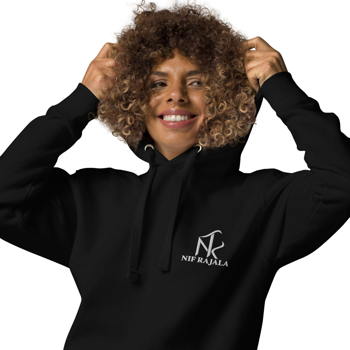 Hoodie Signature NIF RAJALA noir – gros plan